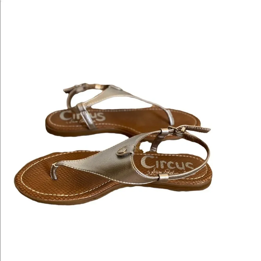 Circus by Sam Edelman “Carolina” Flat Sandal Silver Size 6.5
